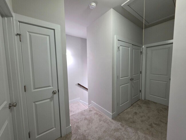 Building Photo - 3779 Oxford Cir