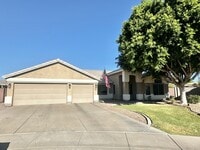 Building Photo - 723 W Leah Ct