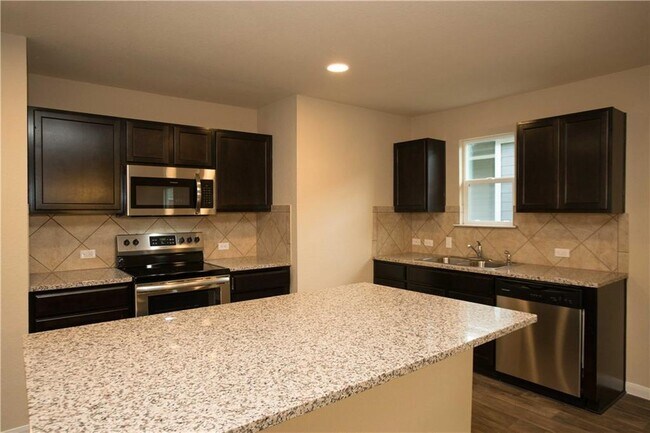 Building Photo - 142 Sulphur River Lp