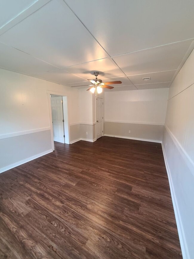 Building Photo - Comfortable Living in the Heart of Goose Creek