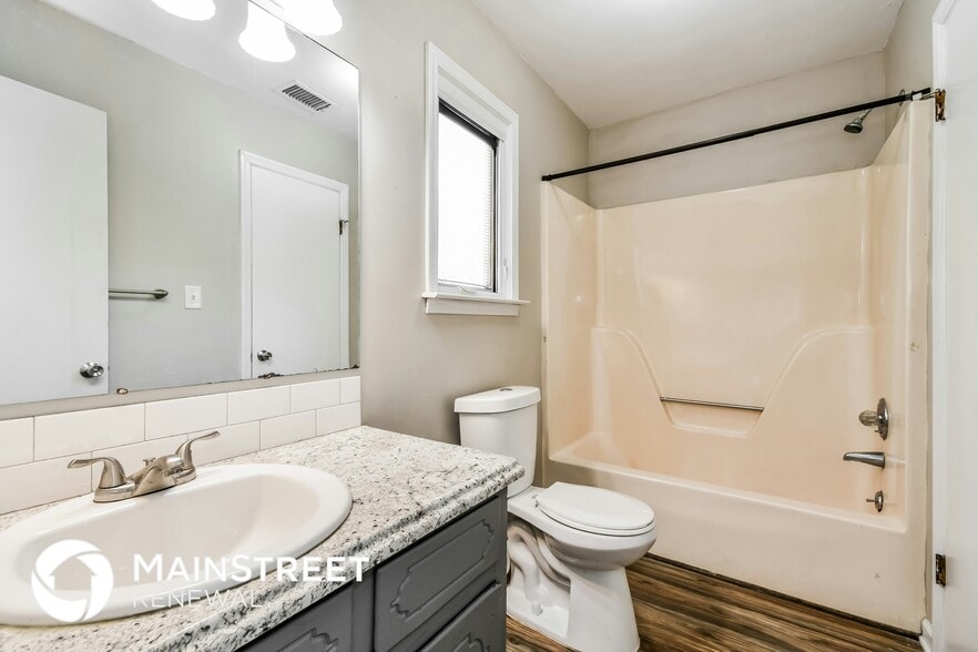 Building Photo - 2085 Edenwood Cir