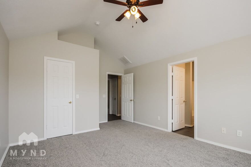 Building Photo - 413 Denton Cir