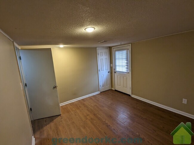 Building Photo - 7812 Eby Ln
