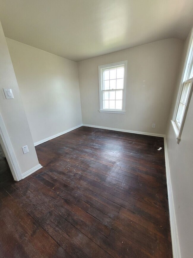 Building Photo - 3 bedroom house York