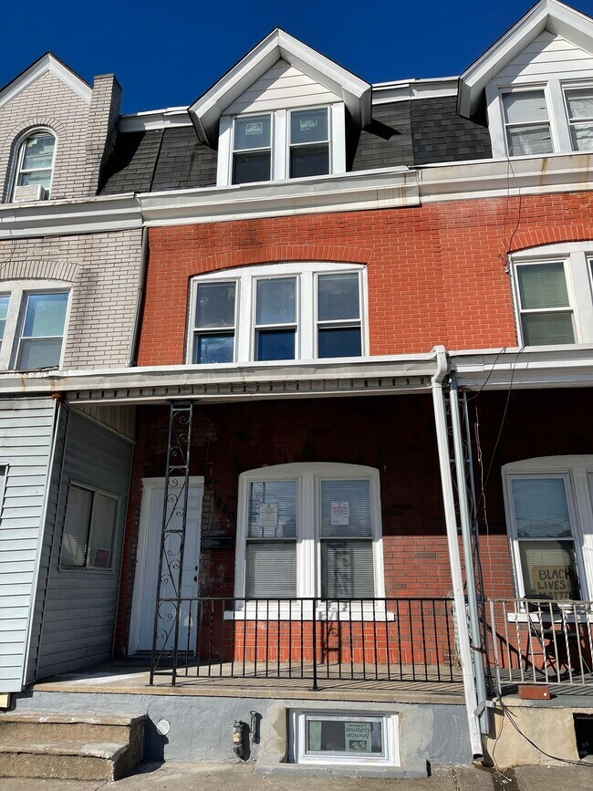 1449 W Tilghman St 1449 W Tilghman St Allentown PA 18102 Apartment