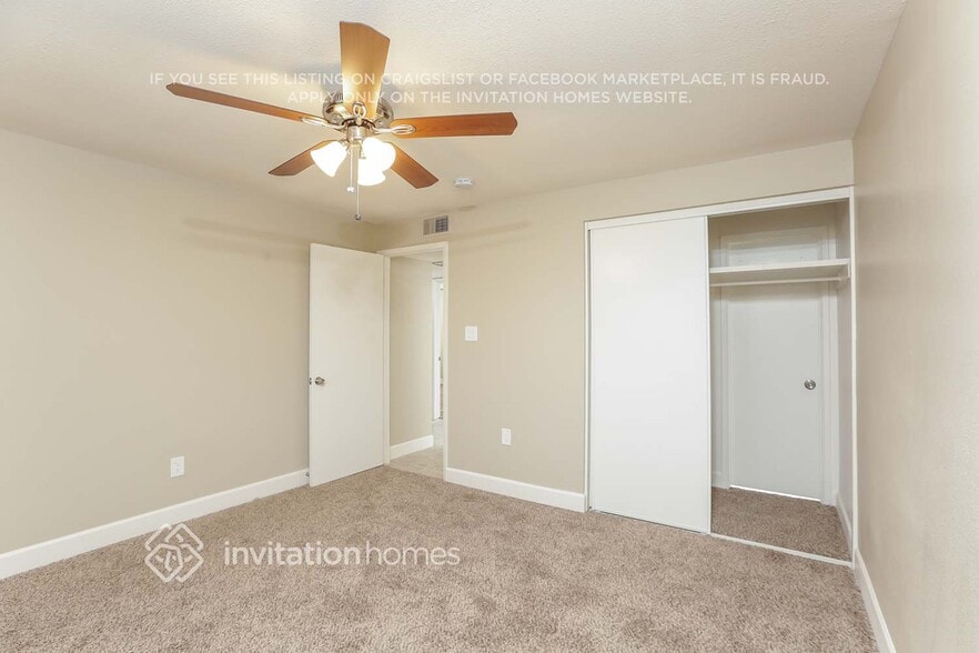 Building Photo - 13027 N 37th Pl