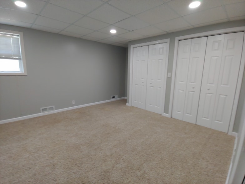 Building Photo - 3520 Sunny Hill Dr