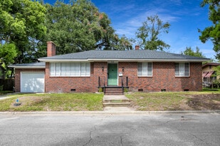Building Photo - 2024 California Ave