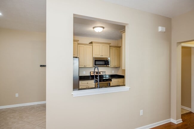 Building Photo - 528 Casey Ct