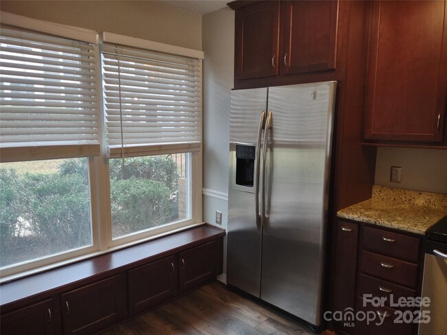 Building Photo - 8206 Legare Ct