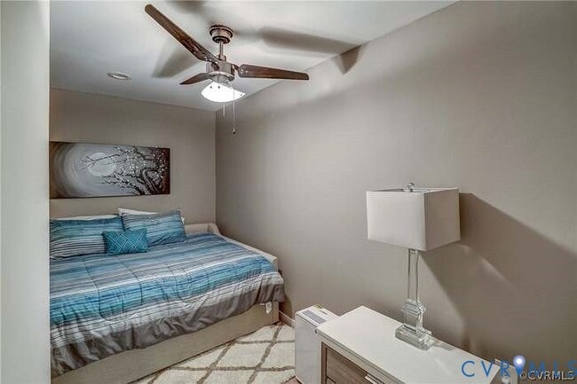 Building Photo - 441 Creekwillow Dr