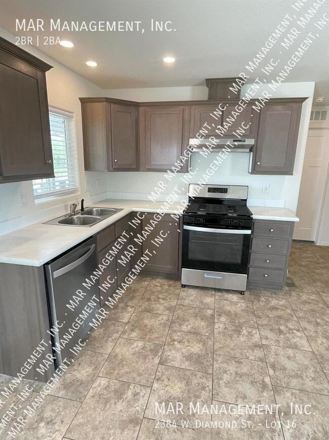 Building Photo - 2384 W Diamond St