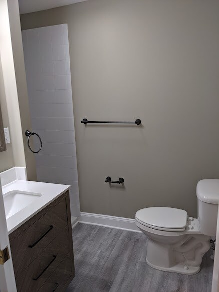 Building Photo - 1245 S Hawthorne Rd