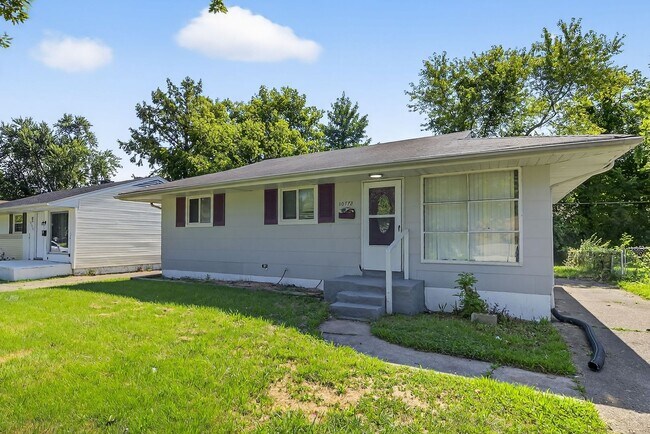 Building Photo - 10772 Spring Garden Dr