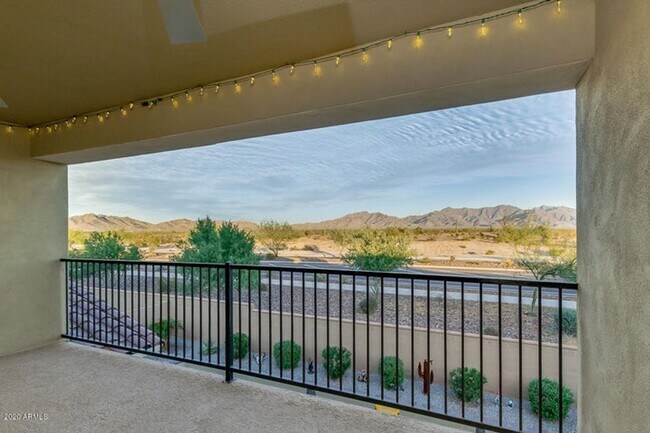 Building Photo - Rare opportunity to lease a house of this ...