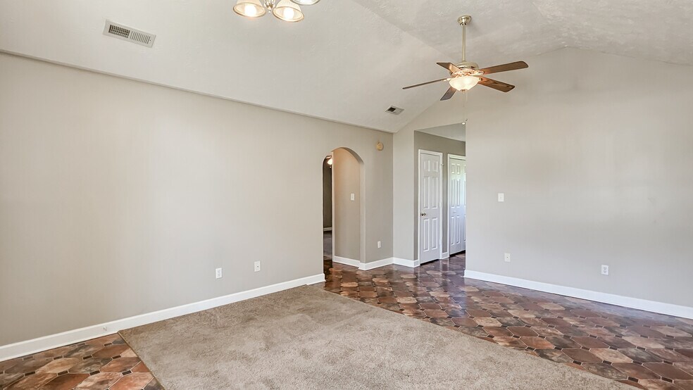 Building Photo - 14968 Cambridge Ln