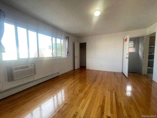 Building Photo - 4316 223rd Street Unit 2nd Floor