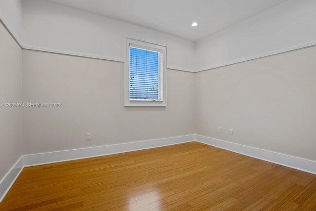 Building Photo - 3072 Carter St