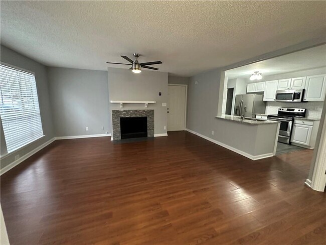 Building Photo - 504 Cypress Pointe St