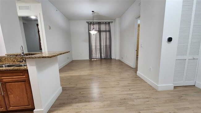 Building Photo - 1805 Ponce de Leon Blvd