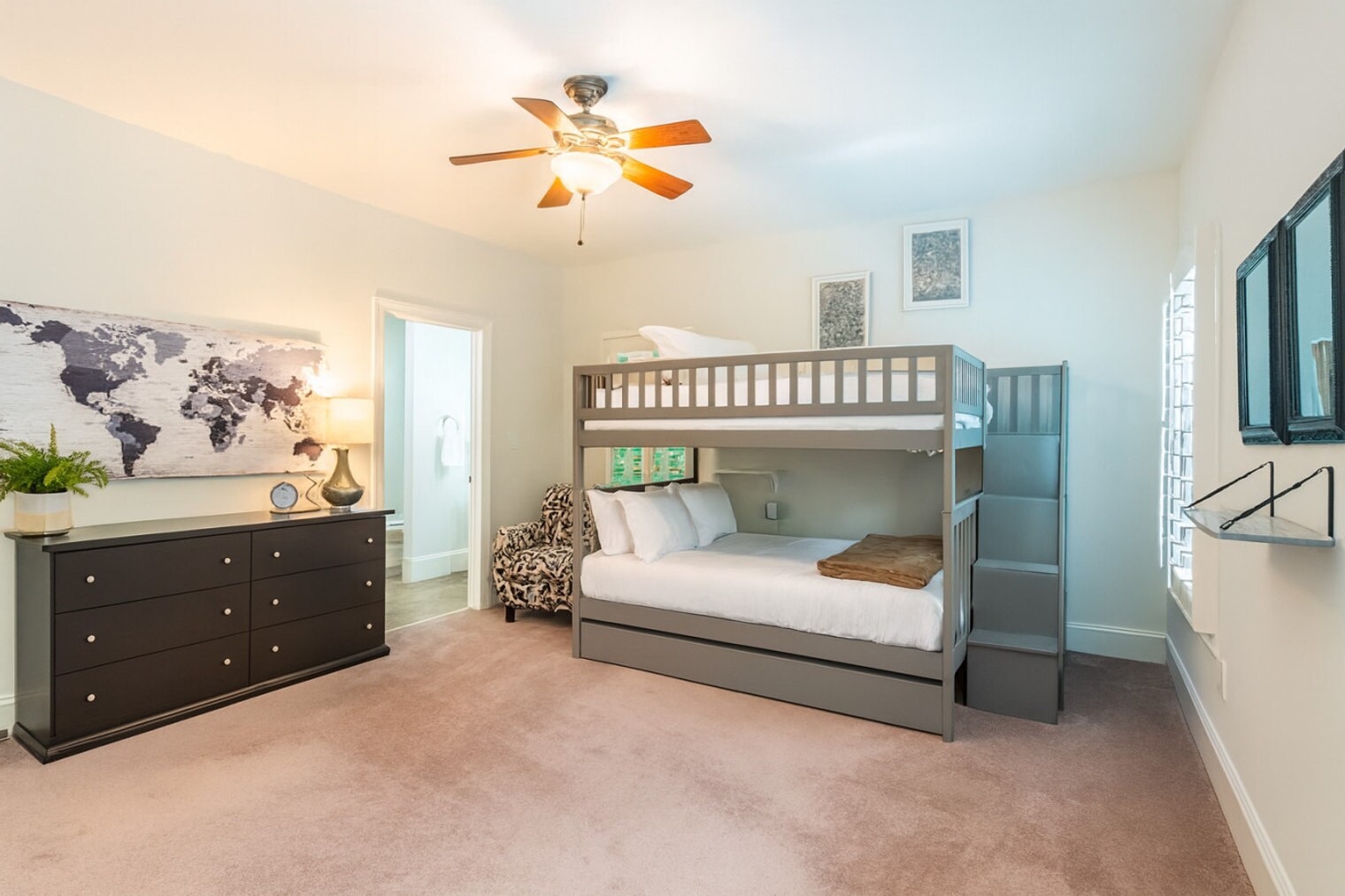 Building Photo - 3115 High Ridge Rd