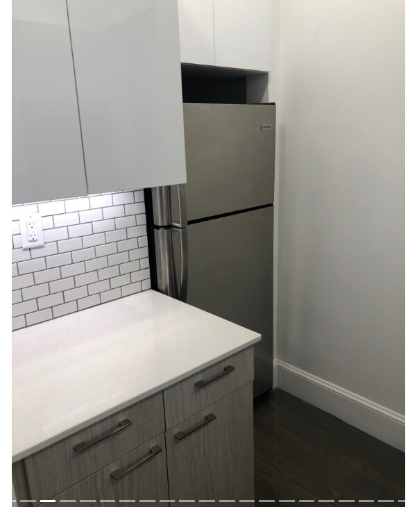 Building Photo - 131 Park Dr