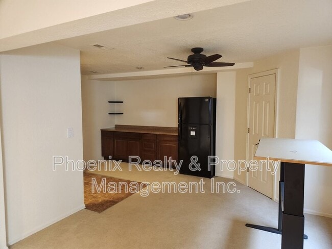 Building Photo - 370 Harvest Point Dr