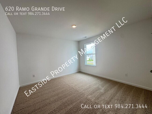 Building Photo - 620 Ramo Grande Dr