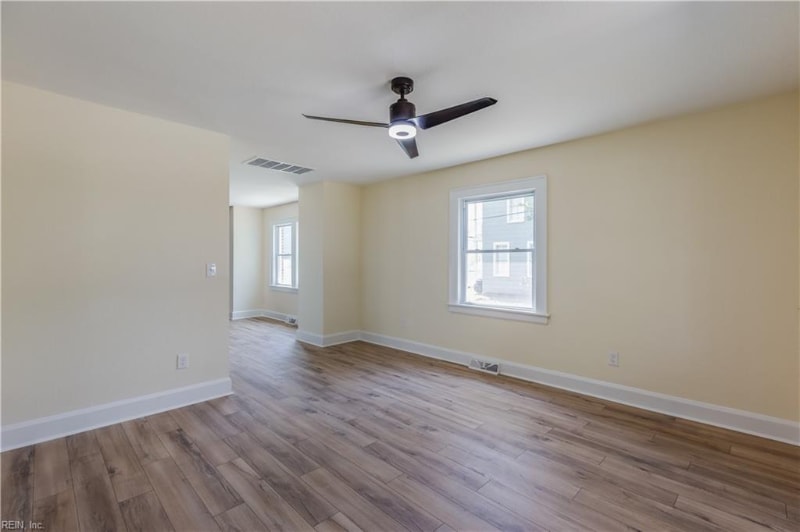 Building Photo - 247 Chautauqua Ave
