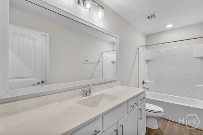 Building Photo - 235 Sonoma Dr