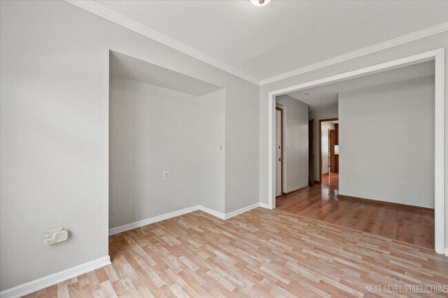 Building Photo - 30 Crofton Ct