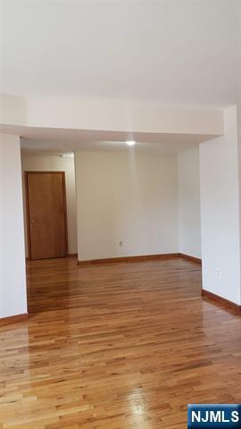 Building Photo - 450 Harding Pl