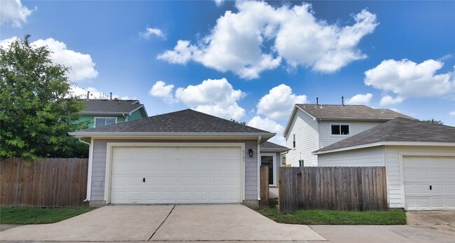 Building Photo - 6145 Settlers Square Ln