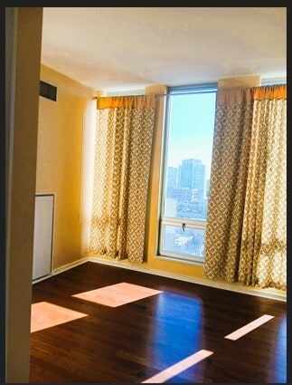 Building Photo - 1400 S Michigan Ave