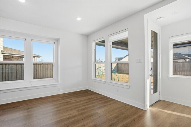 Building Photo - 21211 Metallic Blue Dr