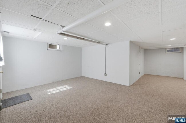 Building Photo - 54 Pomander Walk