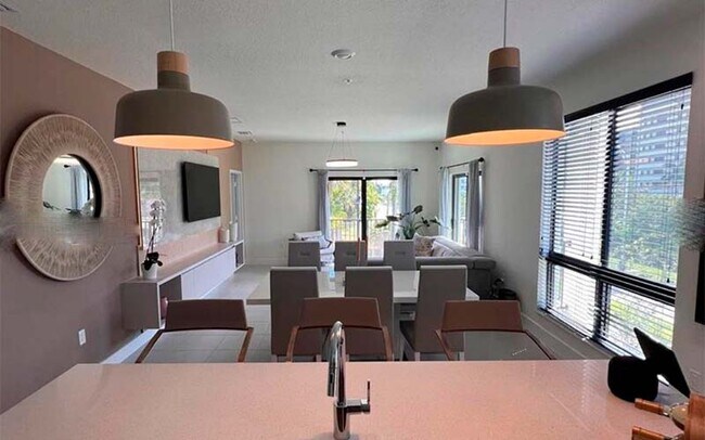 Building Photo - 8001 NW 41st St