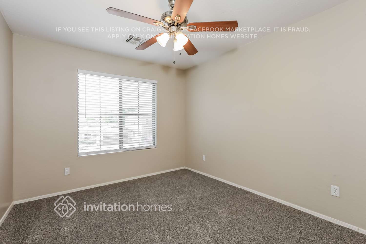 Building Photo - 1818 W Desert Seasons Dr