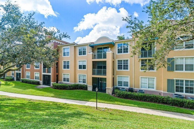 Building Photo - 11770 St Andrews Place