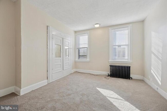 Building Photo - 3422 Helen St