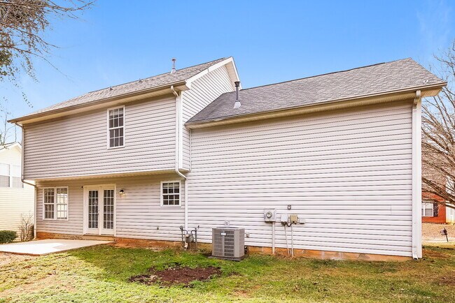 Building Photo - 15252 Eric Kyle Dr