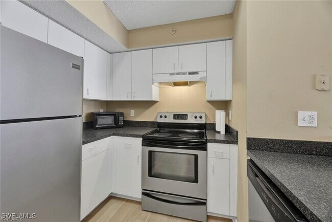 Building Photo - 13521 Eagle Ridge Dr