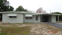 Building Photo - 2/2 in New Port Richey