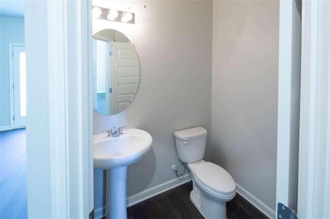 Building Photo - 1494 Townsend Ct