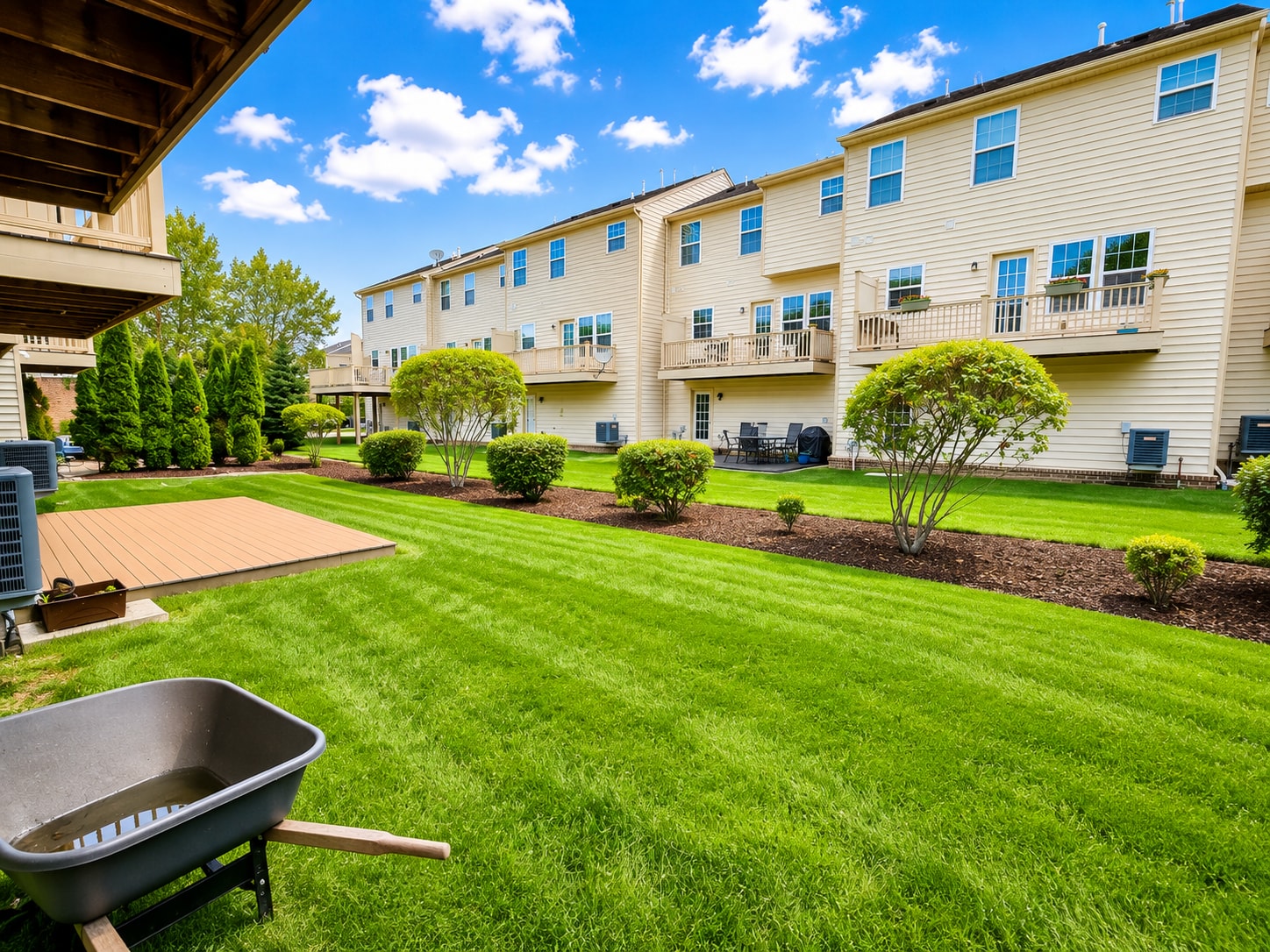 Building Photo - 1502 Pointe View Dr