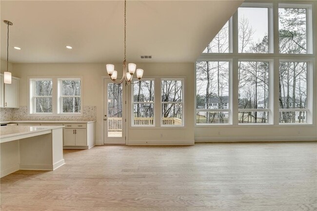 Building Photo - 2471 Stewart Rd
