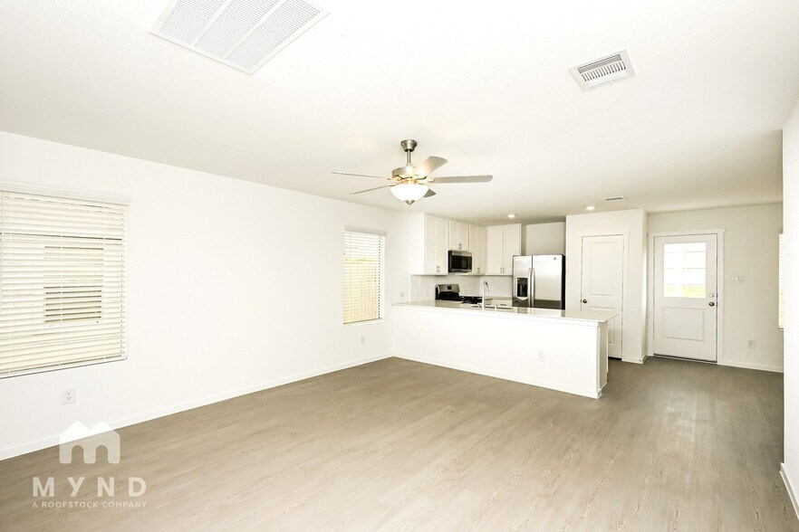 Building Photo - 2652 Mistwood Dr