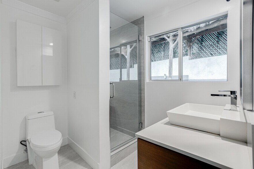 Building Photo - 11354 Sunshine Ter
