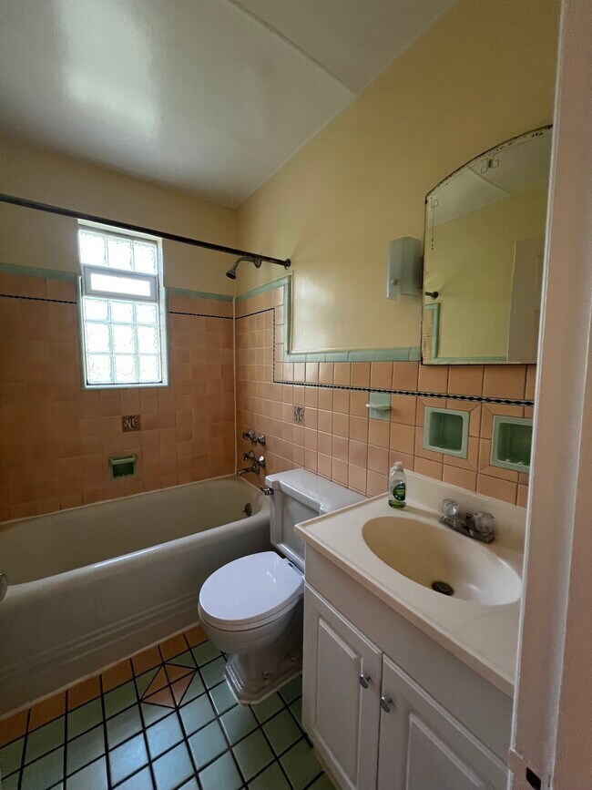 Building Photo - 4912 Relleum Avenue