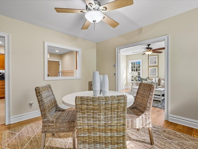 Building Photo - 217 Huntington Rd